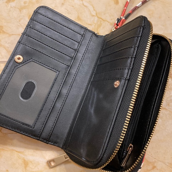 Wallet phone wristlet - Picture 3 of 5